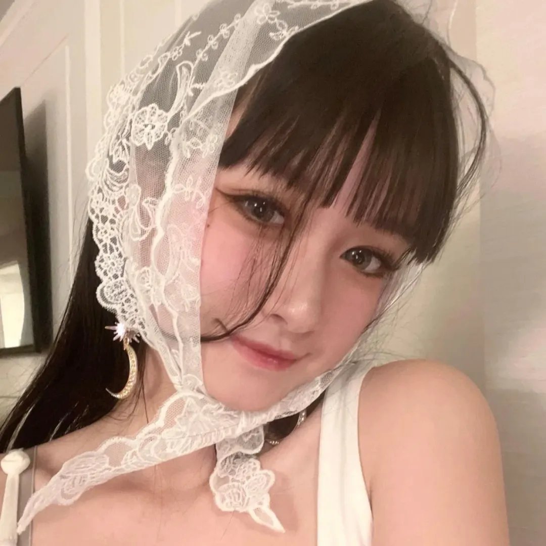 他在窥视你